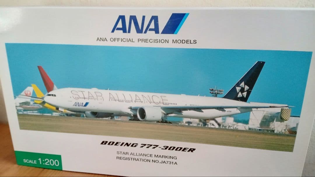 全日空商事 1/200 ANA Boeing 777-300ER