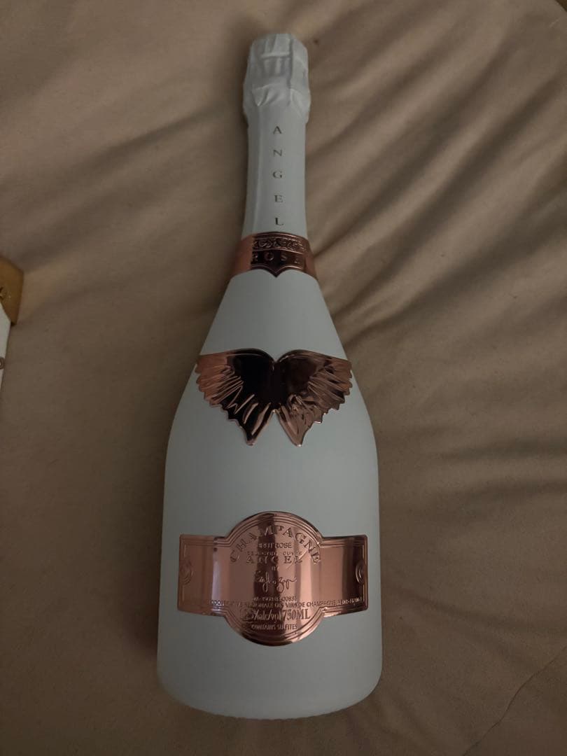 Angel エンジェルホワイト　シャンパン　未開封