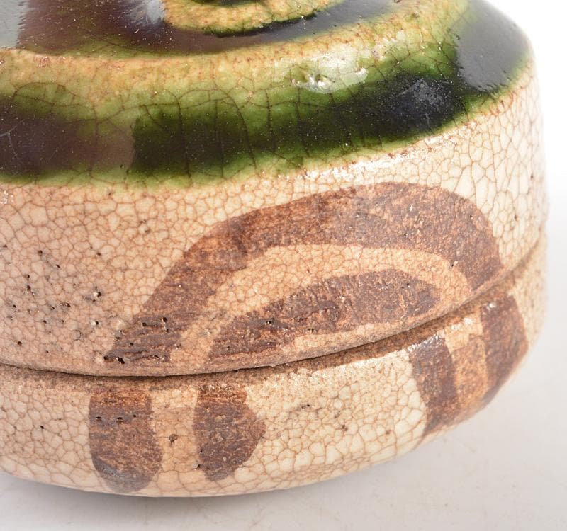 茶道具　織部焼　はじき織部　香合　裏千家十五代鵬雲斎極め箱　D　R5178