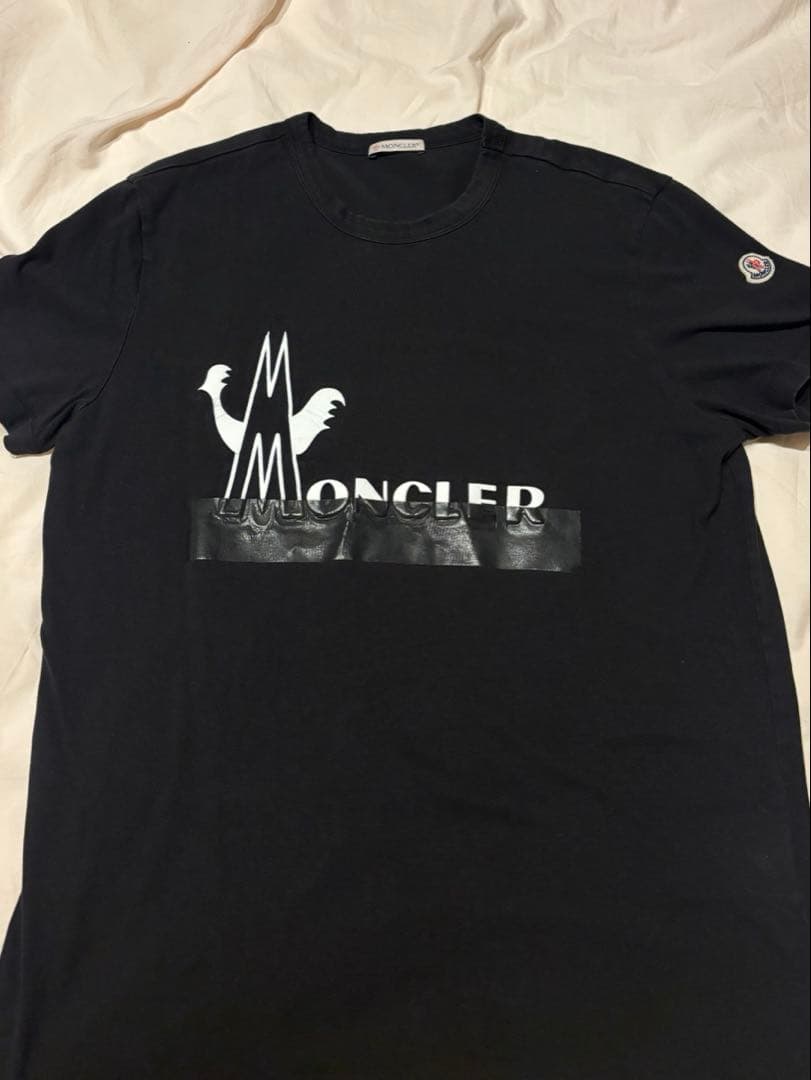 Moncler ブラック Tシャツ ロゴプリント