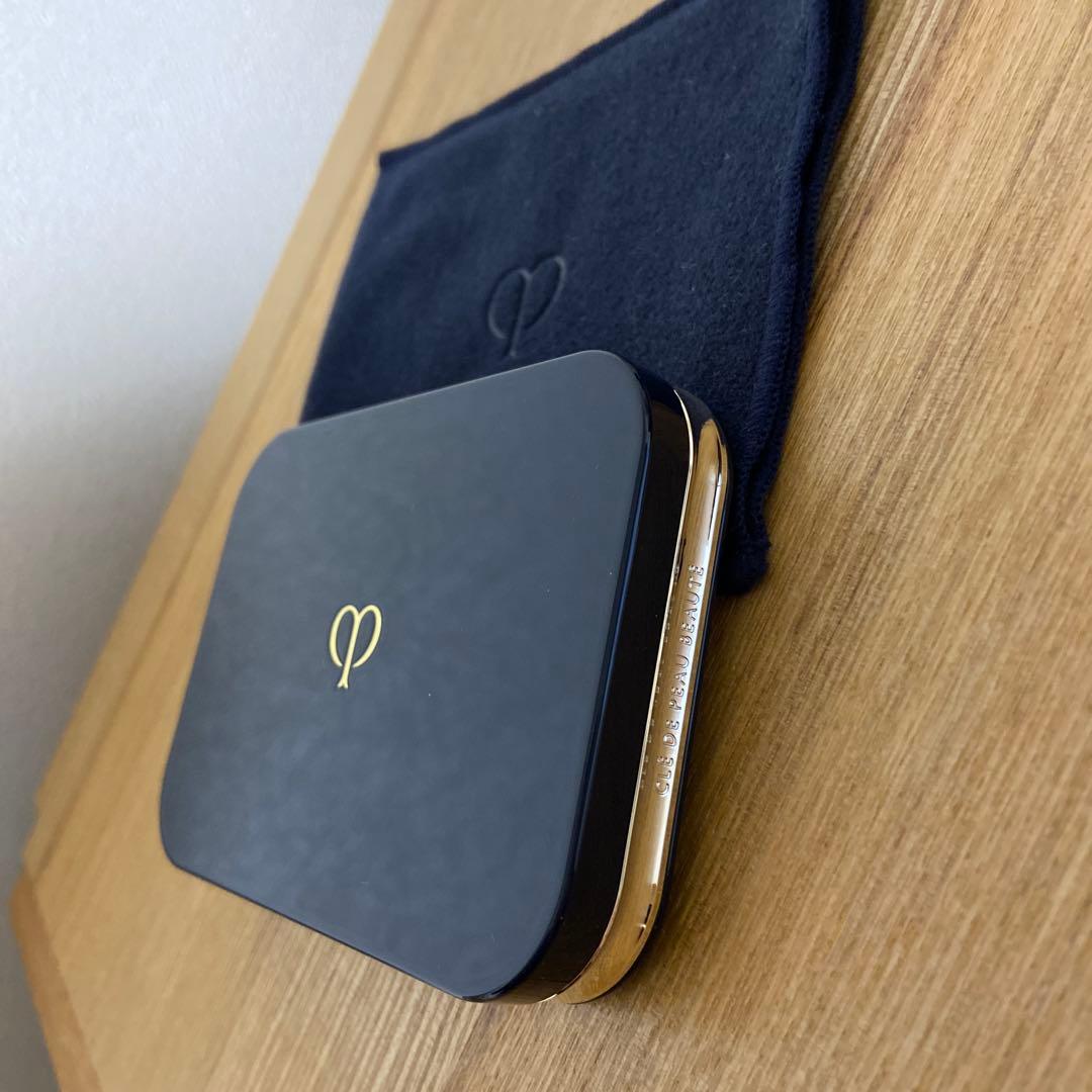 クレドポーボーテ　タンプードルエクラⅡ オークル10