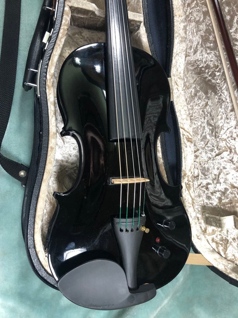 ね*こ様 5弦　エレキバイオリン　SFORZANDO 角弓付き　極美品