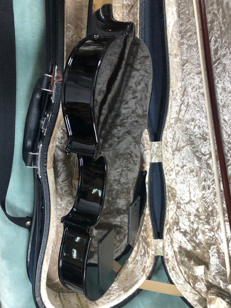 ね*こ様 5弦　エレキバイオリン　SFORZANDO 角弓付き　極美品