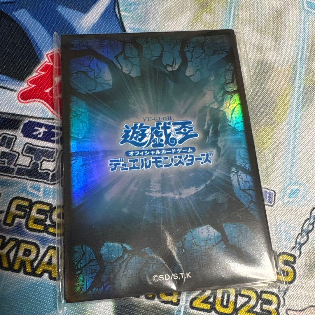 月の書　海外　スリーブ　遊戯王　100枚　おまけあり