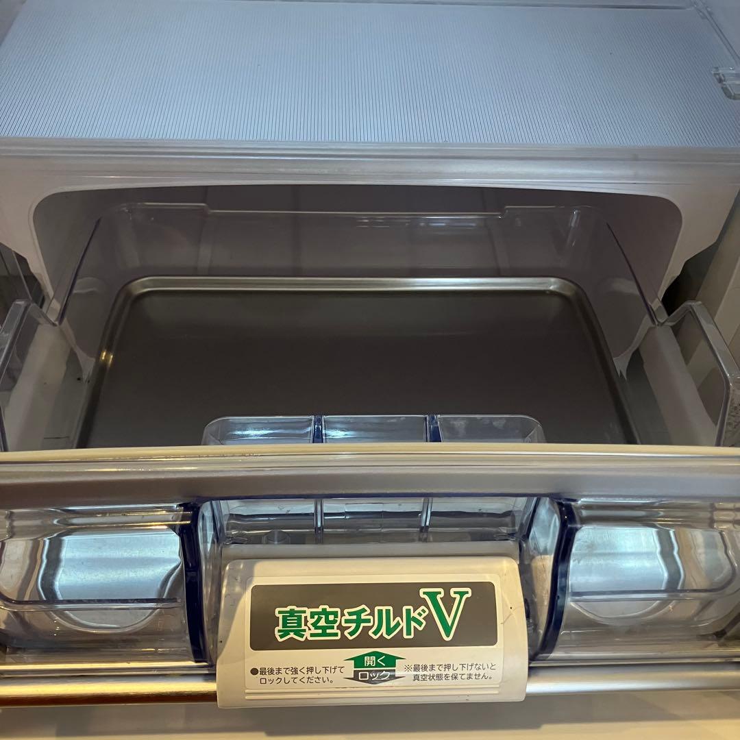 【自動製氷】日立 3ドア冷蔵庫 265L R-S270DMV 真空チルド スリム