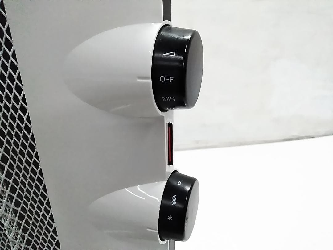 De'Longhi デロンギ マイカパネルヒーター HMP1200J 3-8畳★