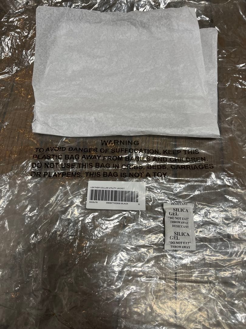 ボ*イ様 新品 Supreme Leather Collar Utility J