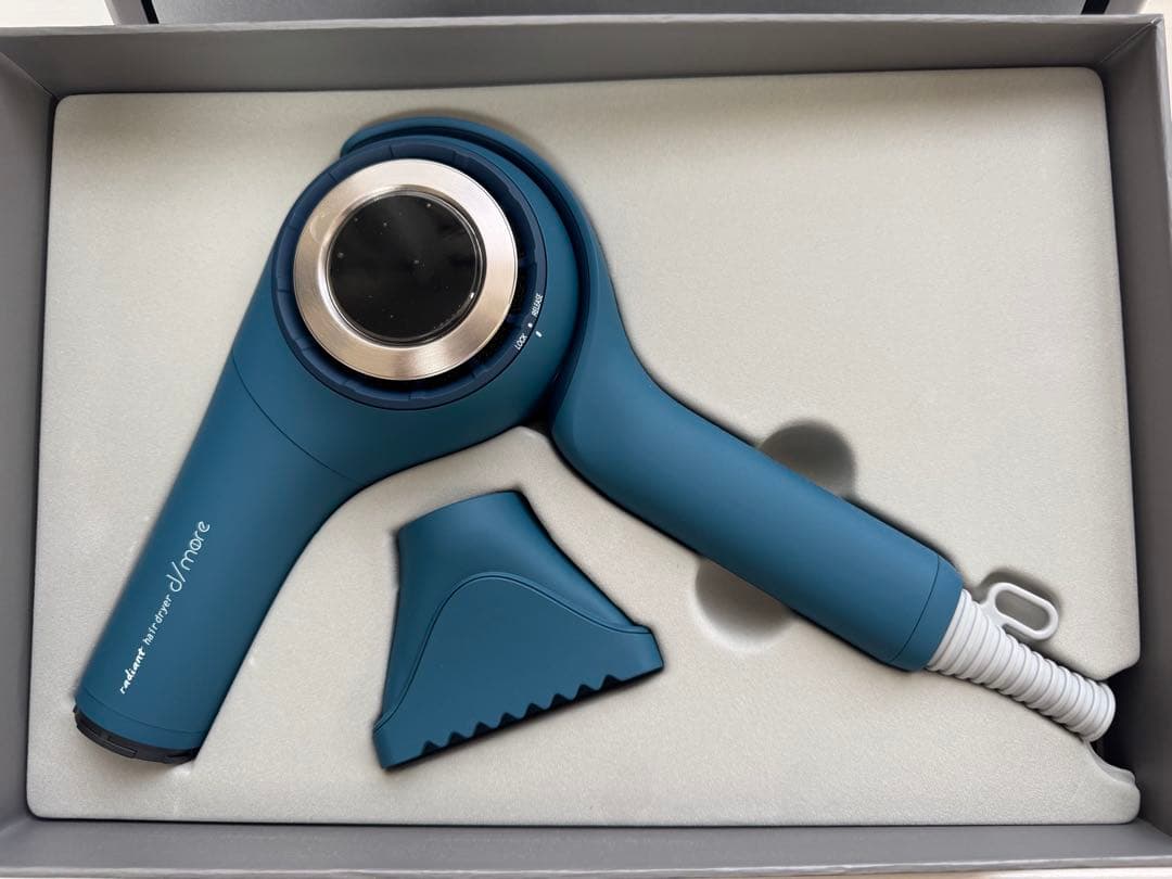 新品radiant d/more ラディアント ヘアドライヤー ディモア ブルー