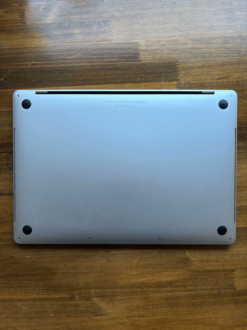 【ジャンク】Apple MacBook Pro 15インチ 2016