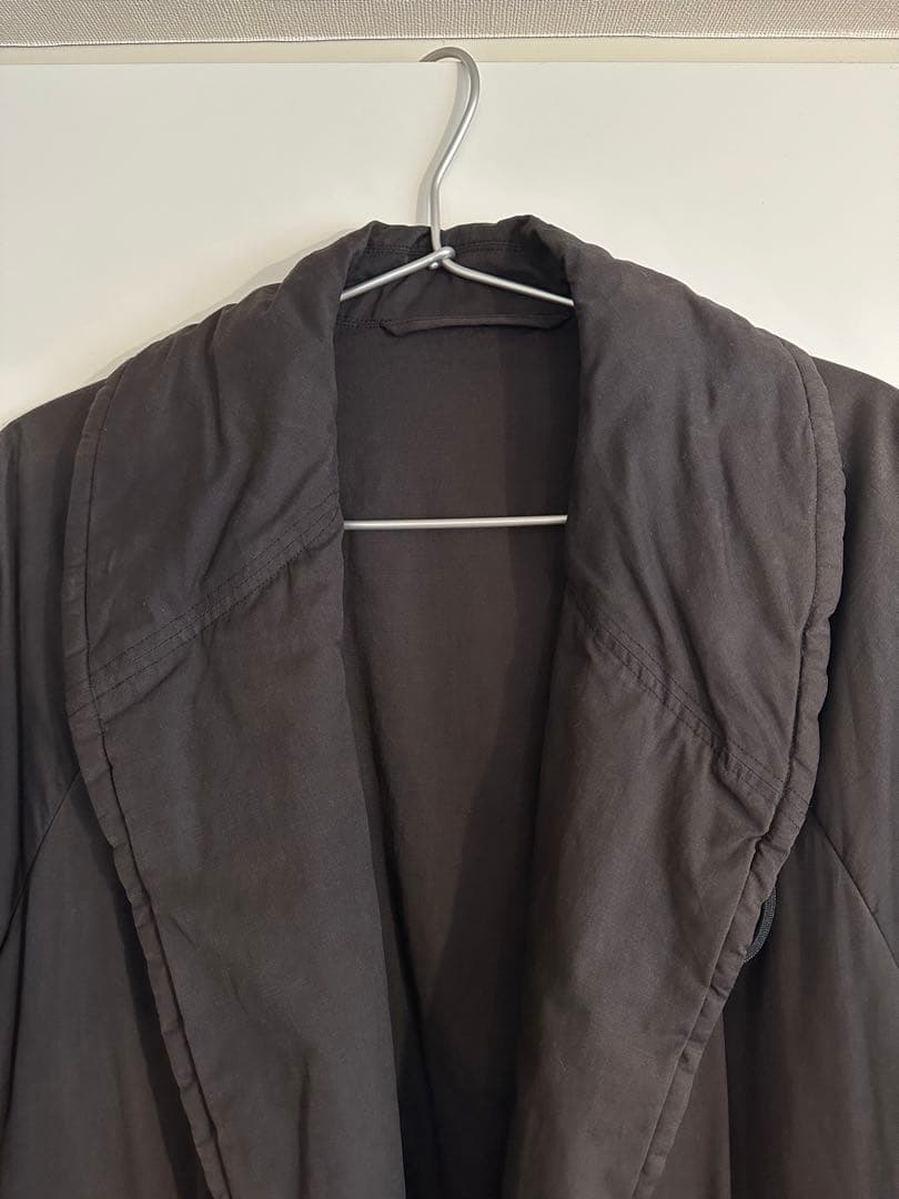 COMOLI 中綿(プリマロフト)タイロッケンショールカラーコート