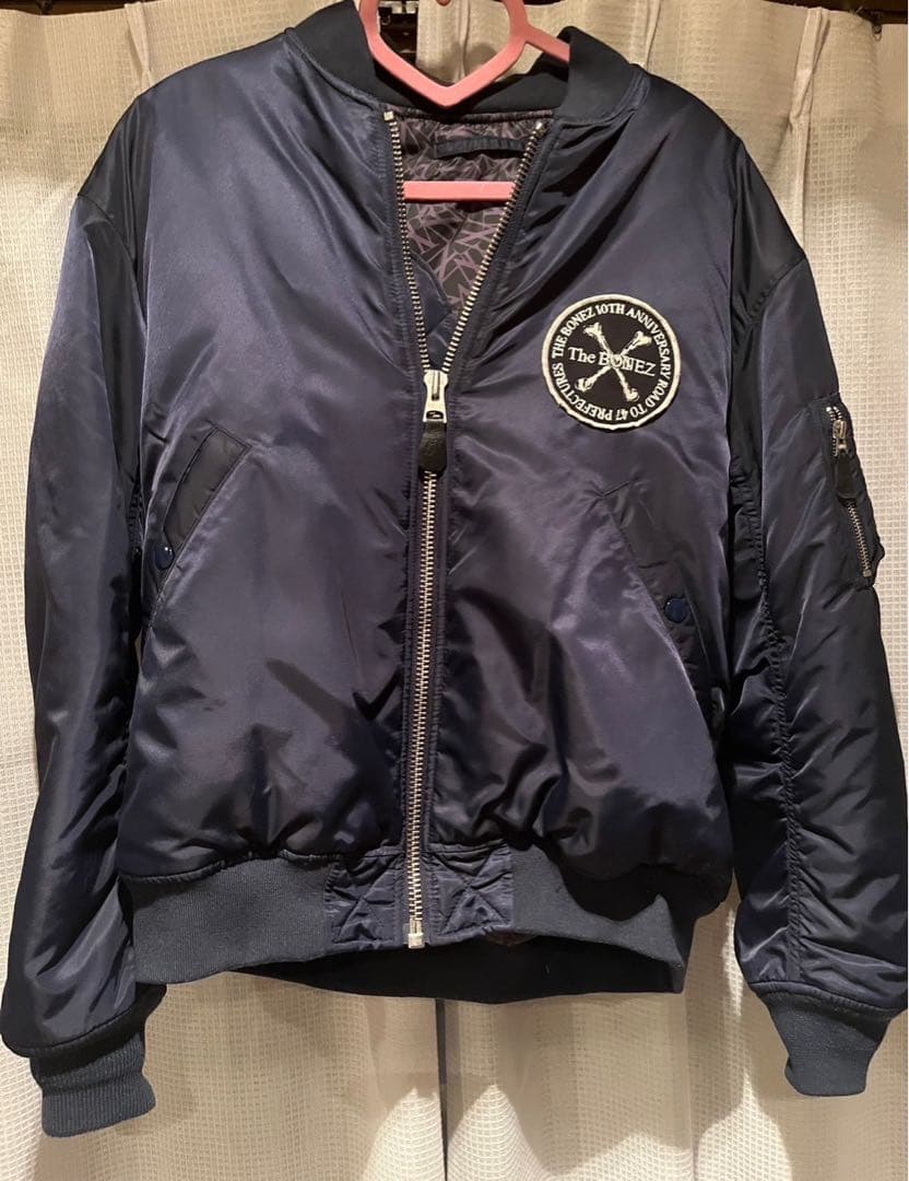 The Bonez MA-1ジャケット