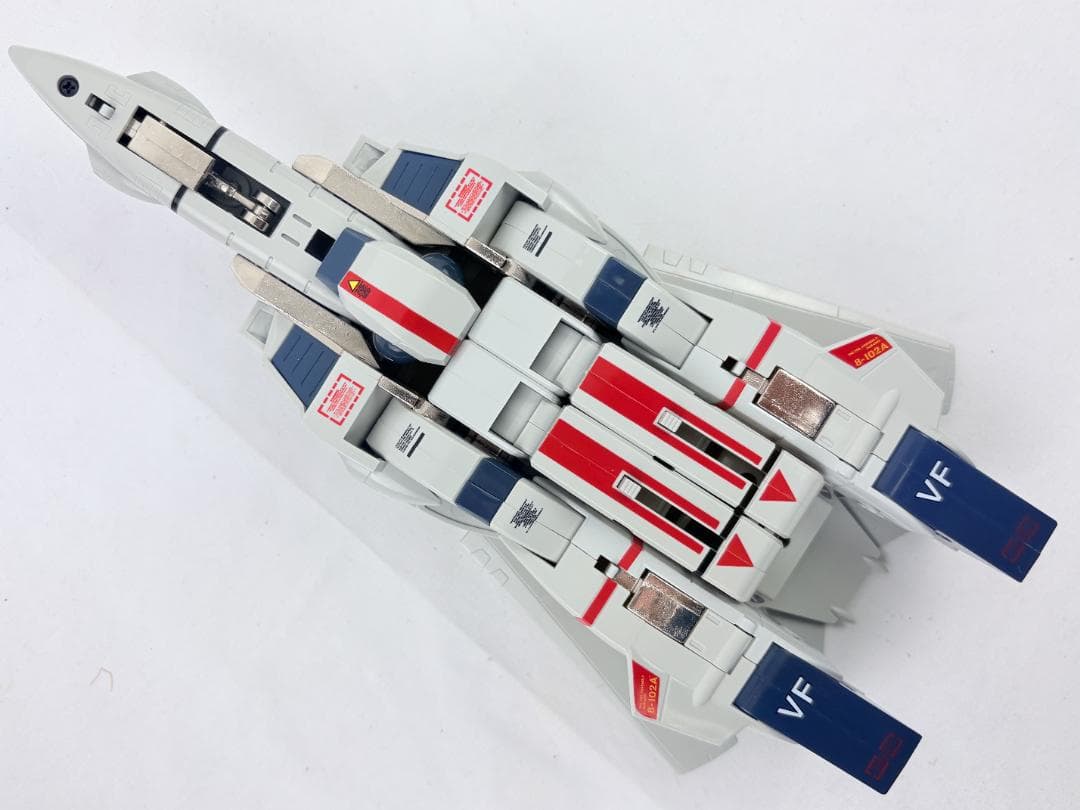 バンダイ 1/55 VF-1J バルキリー 一条輝機 マクロス 2001年版