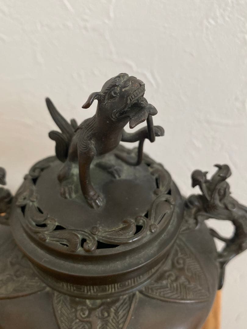 古玩 獅子蓋龍耳香炉 三脚香炉　銅器彫刻 　香櫨　三つ足香炉　中国美術　朝鮮