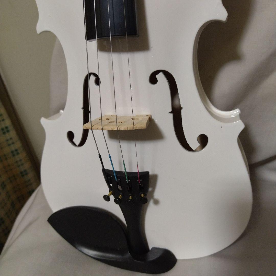 ♥特別価格♥新品未使用品の純白バイオリン4/4♥初心者用♥弓ケース松脂付