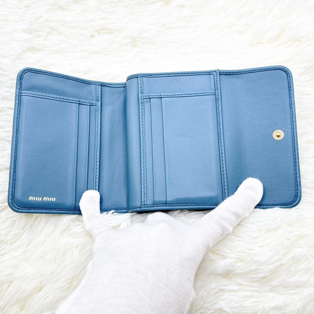 極美品✨現行ロゴ ミュウミュウ マテラッセ 三つ折り財布 ブルー RFID