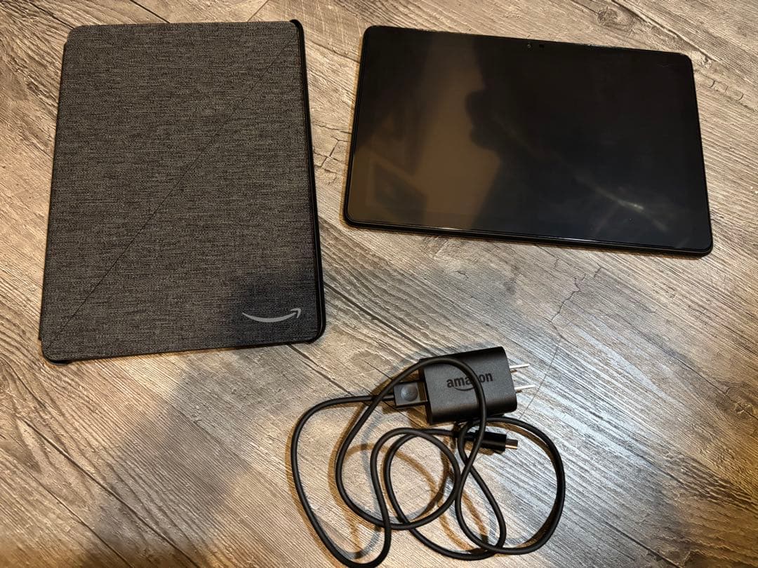 Amazon Fire HD 10 タブレット ブラック 充電器・カバー付き