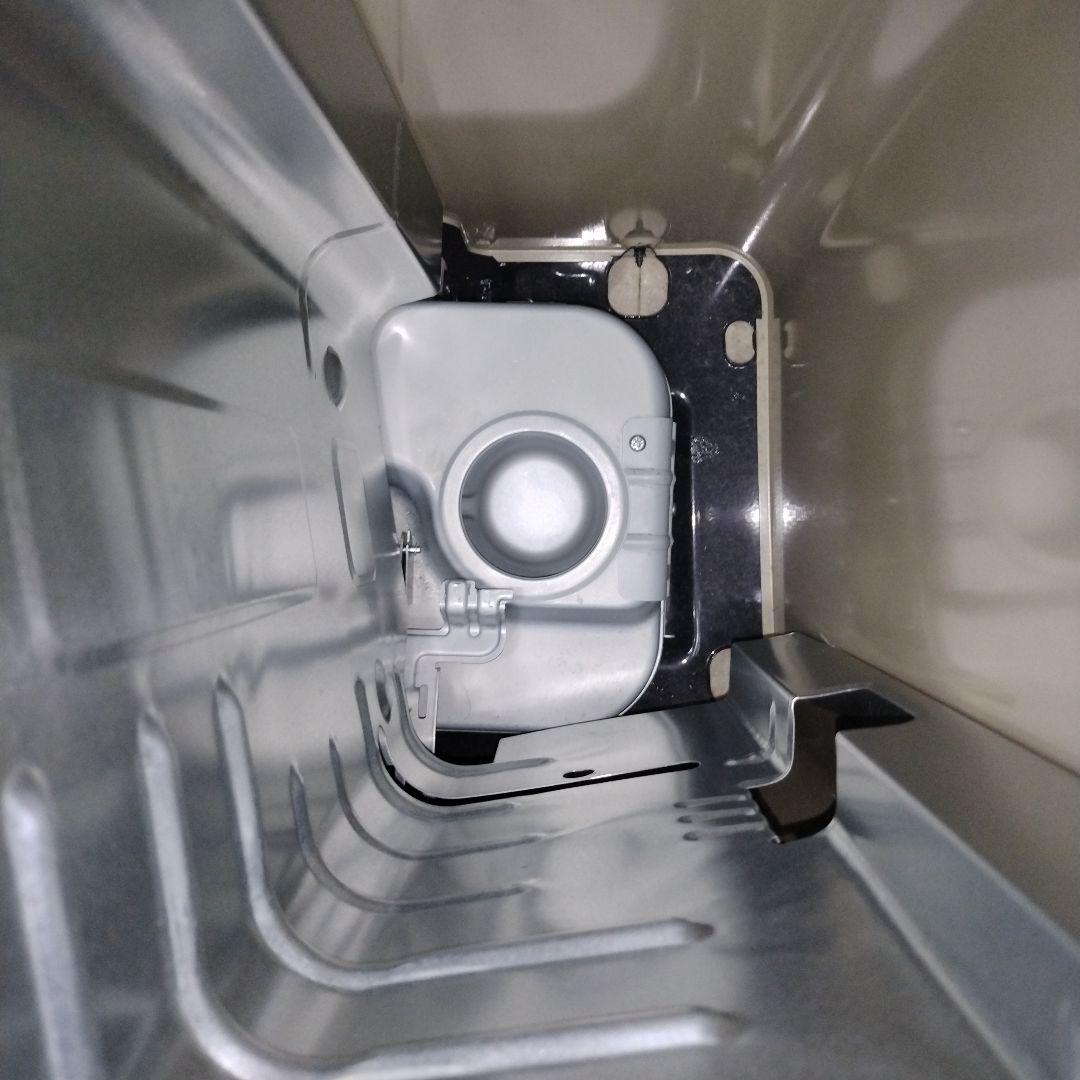 美品　3TRIPLE消臭　ストーブ メッシュカバー付　よごれま栓　電子点火　遠赤