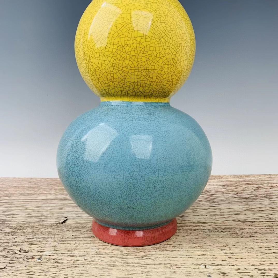 中国古美術・旧蔵の磁器・大周柴窯兩色葫蘆瓶・置物・書道具・茶道具・文房具・賞物