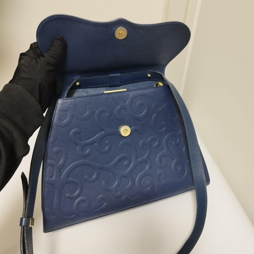 美品☆　イヴサンローラン　ショルダーバッグ　アラベスク　唐草模様　YSLロゴ