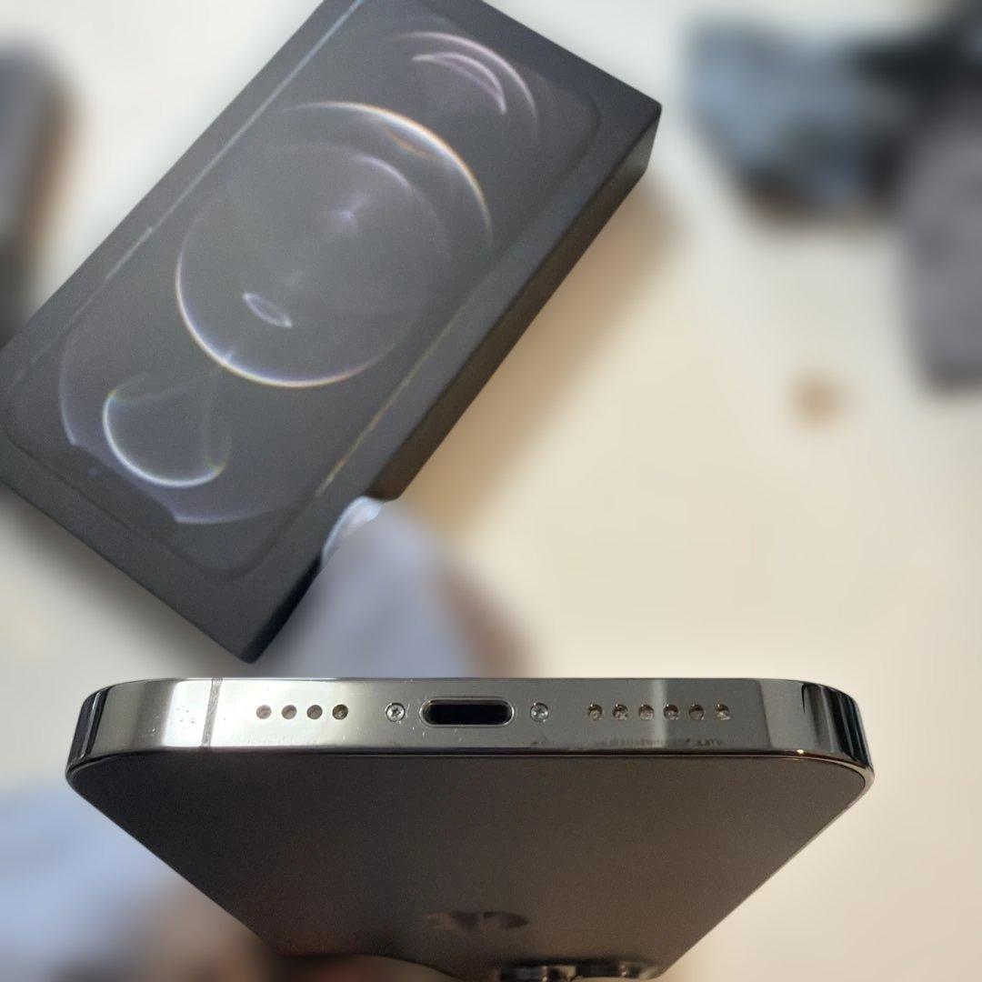 iPhone 12 Pro Max 256GB グラファイト