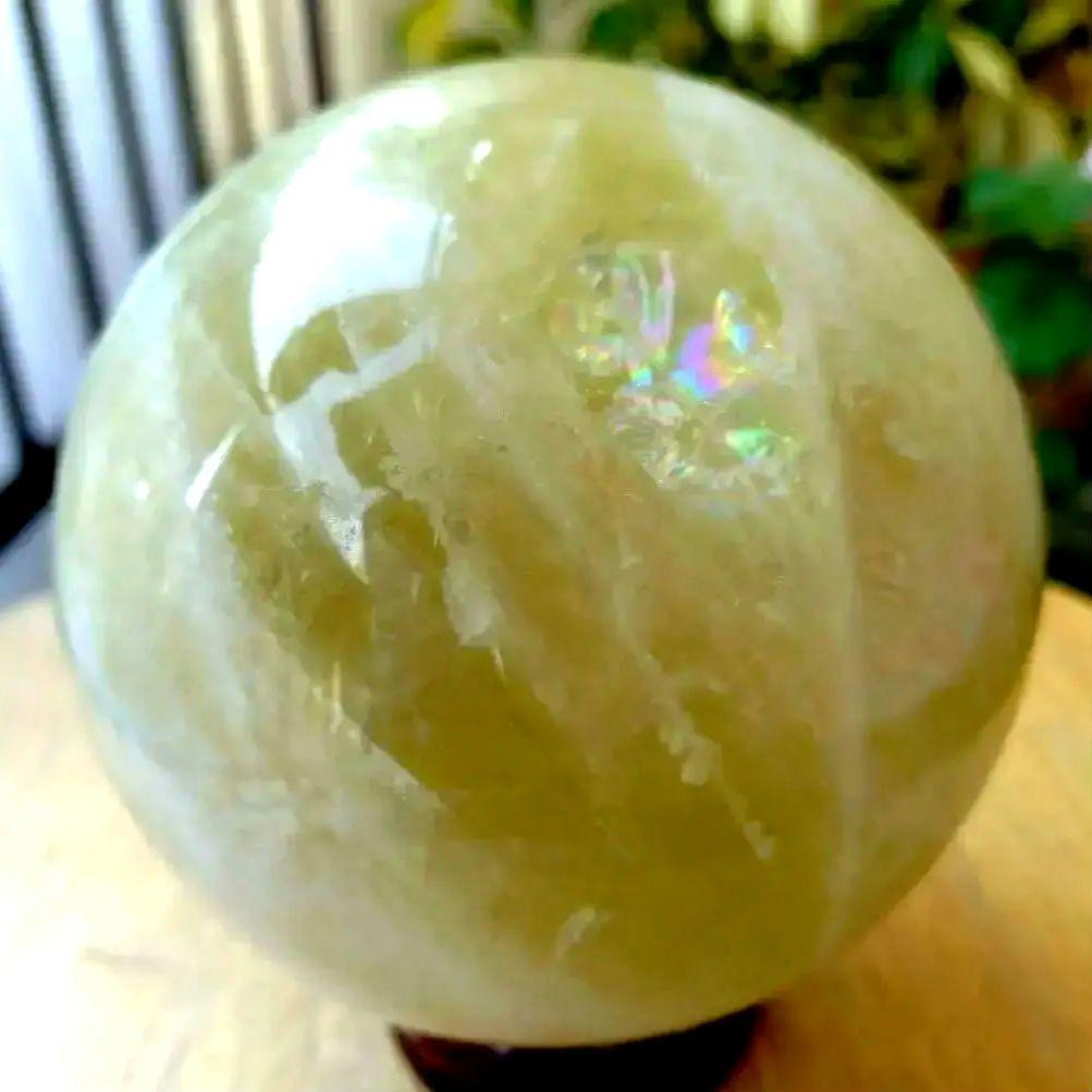 ☆きらりchan☆ 【割引特価】シトリン丸玉　1.5Kg（木製台座付き）