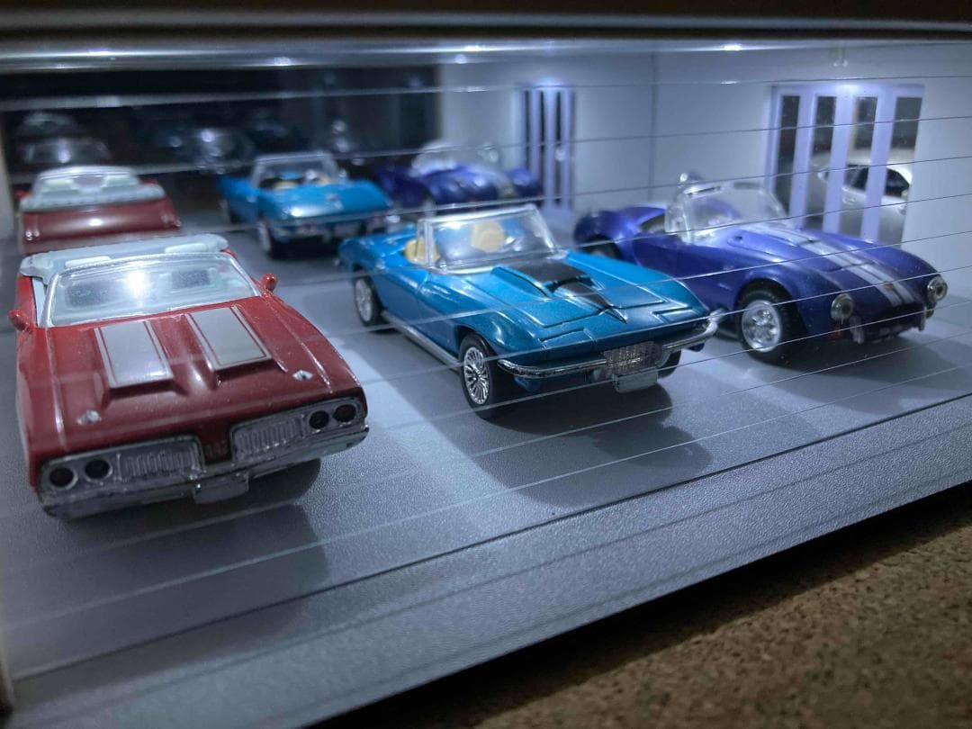 ミニカー用ジオラマ：1/43 木造パーゴラ付ガレージ（ダークブルー）ミラー貼り