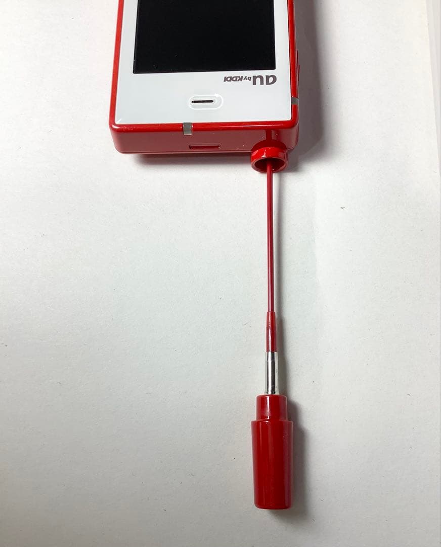 au INFOBAR 初代 ニシキゴイNISHIKIGOIと2世代目GRAY