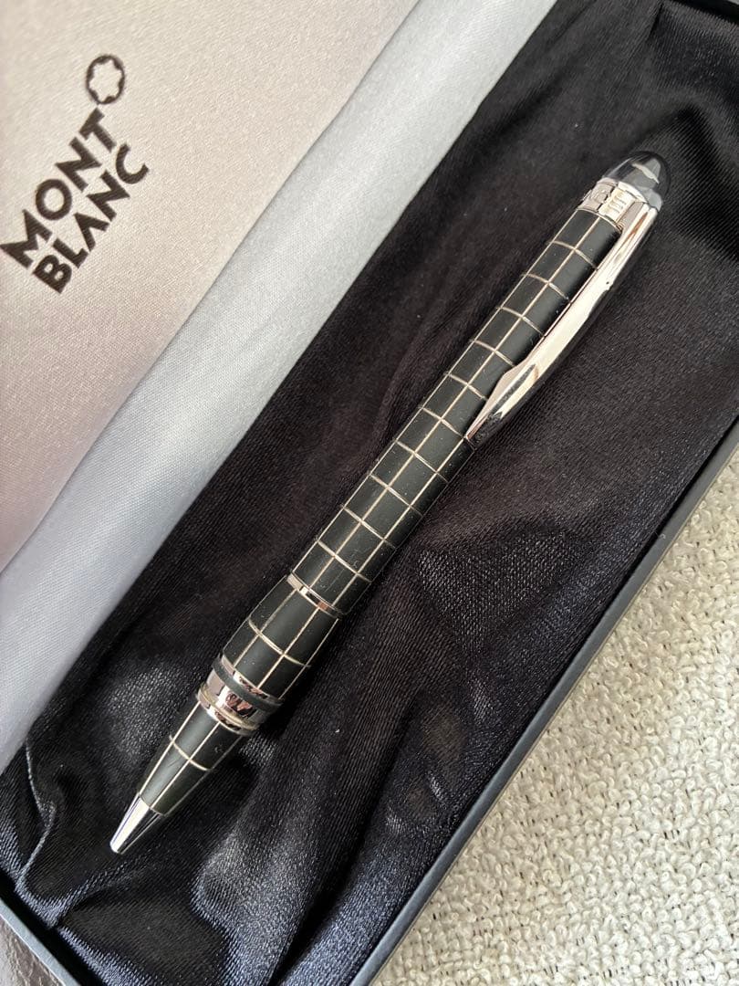 ◾️モンブラン◾️スターウォーカー ボールペン◾️メタルラバー◾️化粧箱、サービスガイド