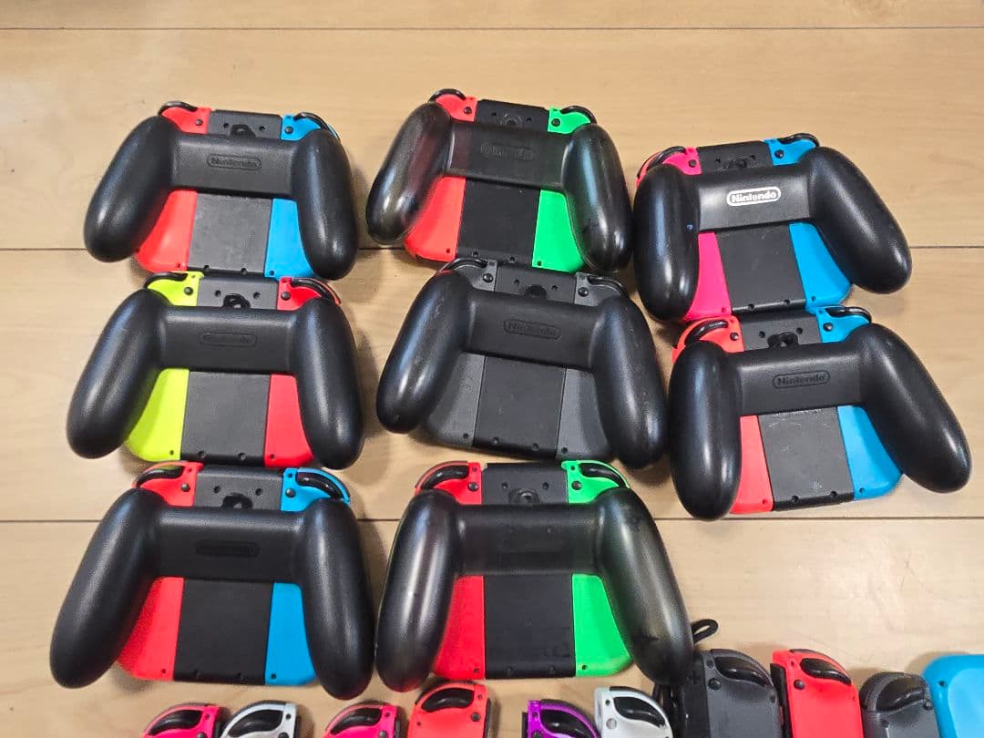 ま*り様 ジャンク　Nintendo Switchとジョイコンまとめ売り