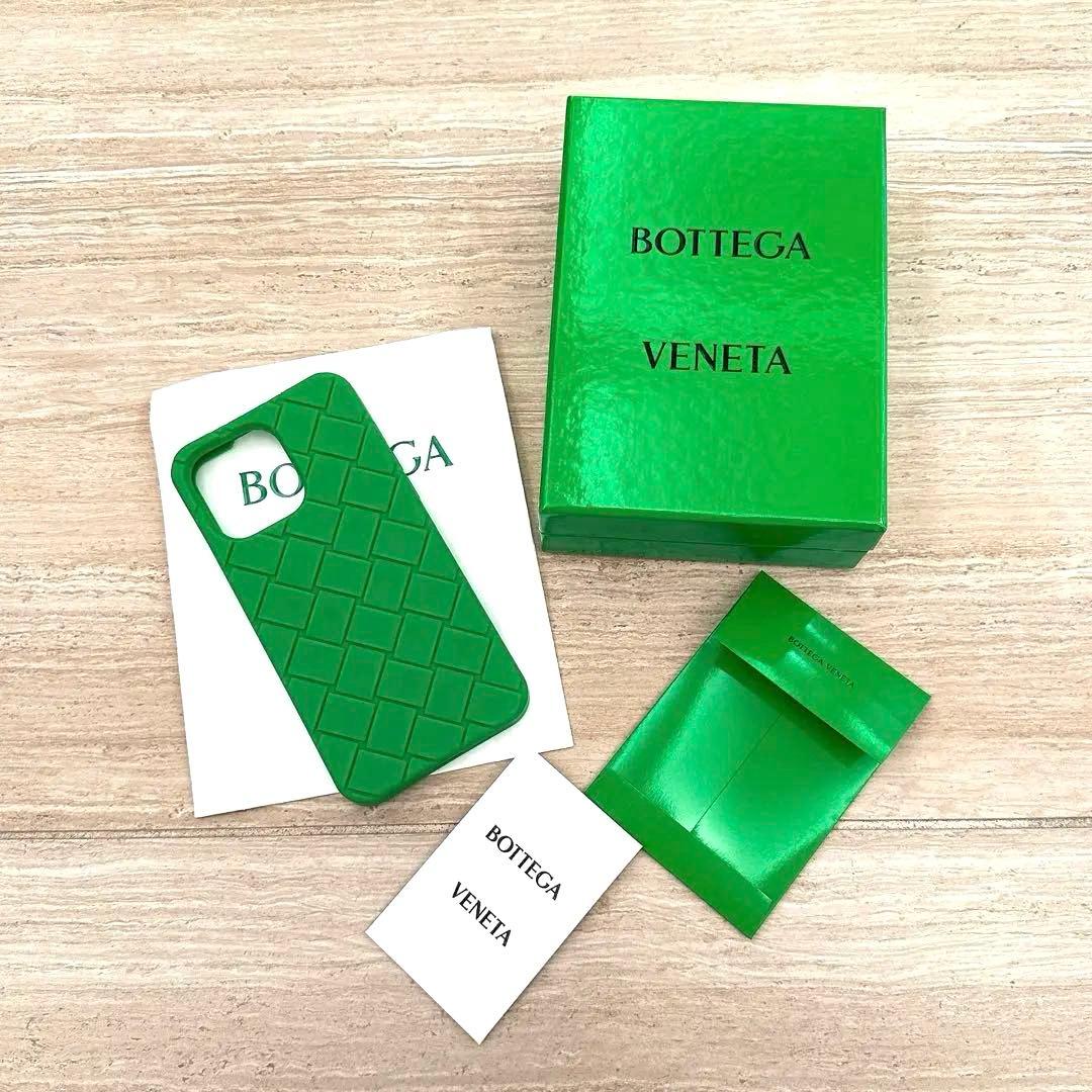 美品　ボッテガヴェネタ　iPhone14 promax