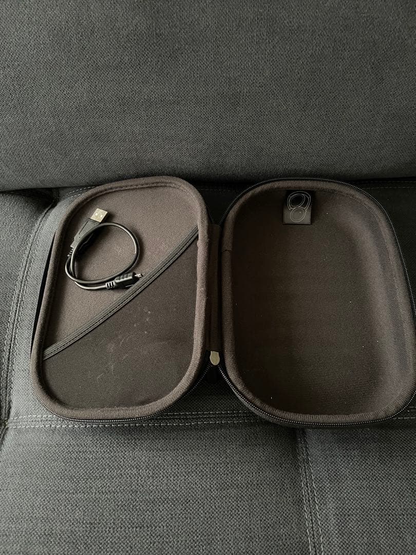 Bose ワイヤレスヘッドホン ケース付き　QC35