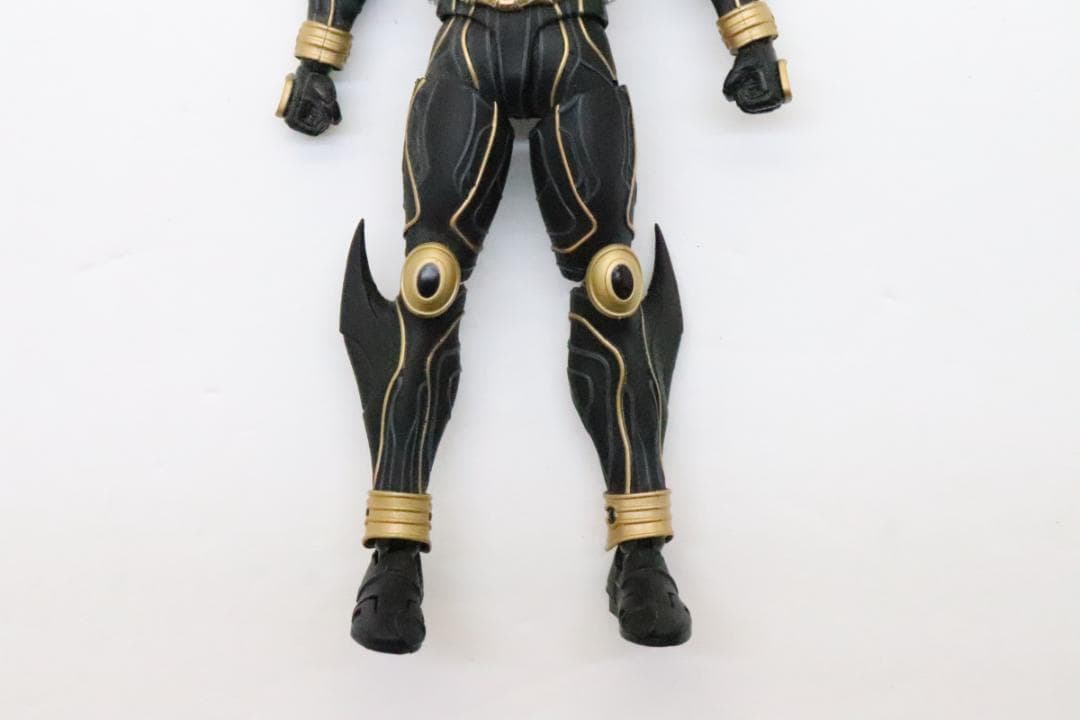 仮面ライダークウガ アルティメットフォーム 30-JD0917-10