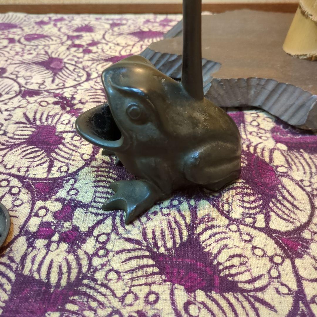 カエル燭台