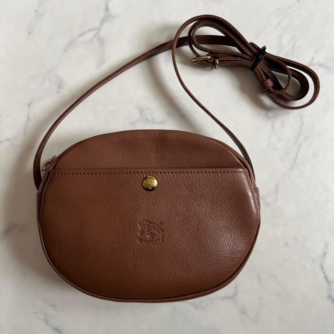 美品人気のIL BISONTE（イルビゾンテ）ショルダーバッグ