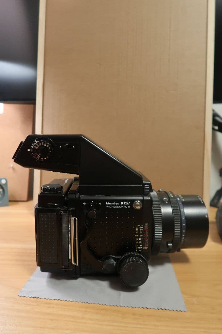 あき　Mamiya RZ67 Pro II SEKOR Z 90mm