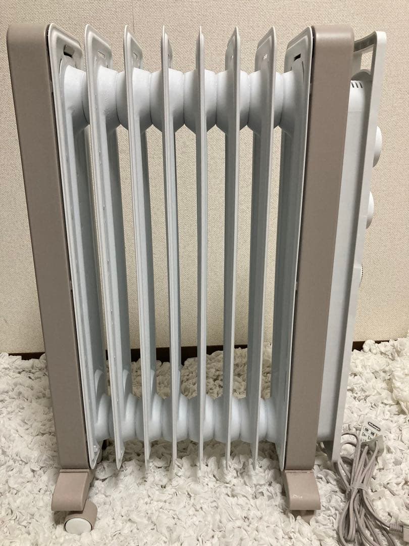 DeLonghi Verticad 830 オイルヒーター