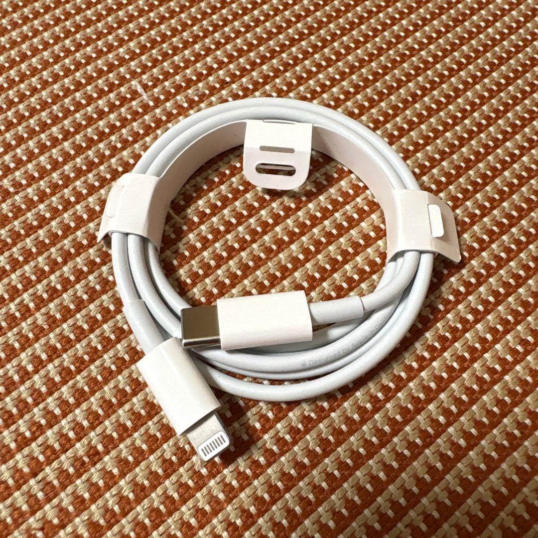 3連休セール！Apple Touch ID Magic Keyboard ブルー