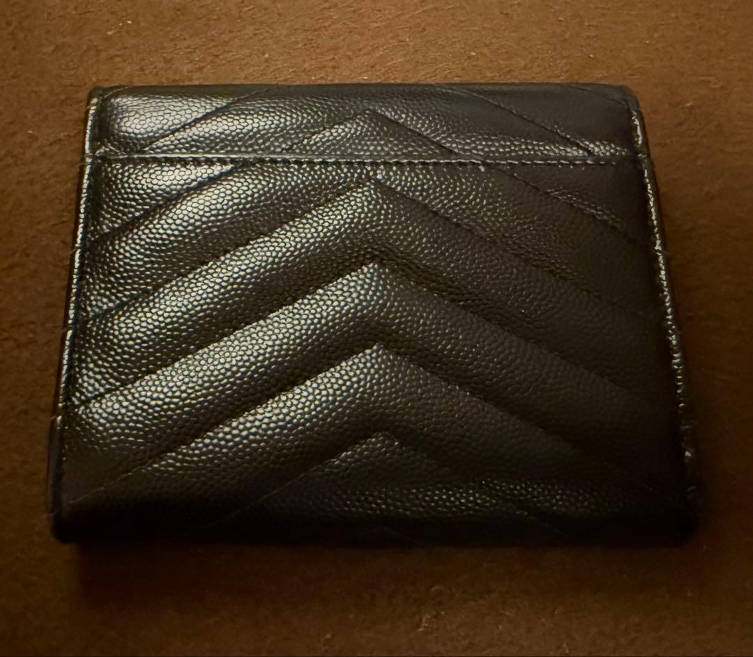 【買おう】SAINT LAURENT ブラック 三つ折り財布 YSL