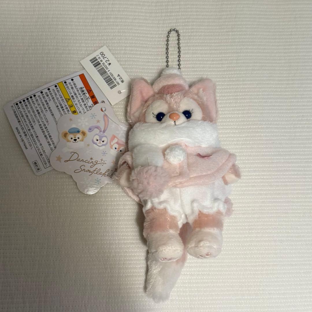 リーナベル　バッジダンシングスノーフレークス　ぬいぐるみバッジ