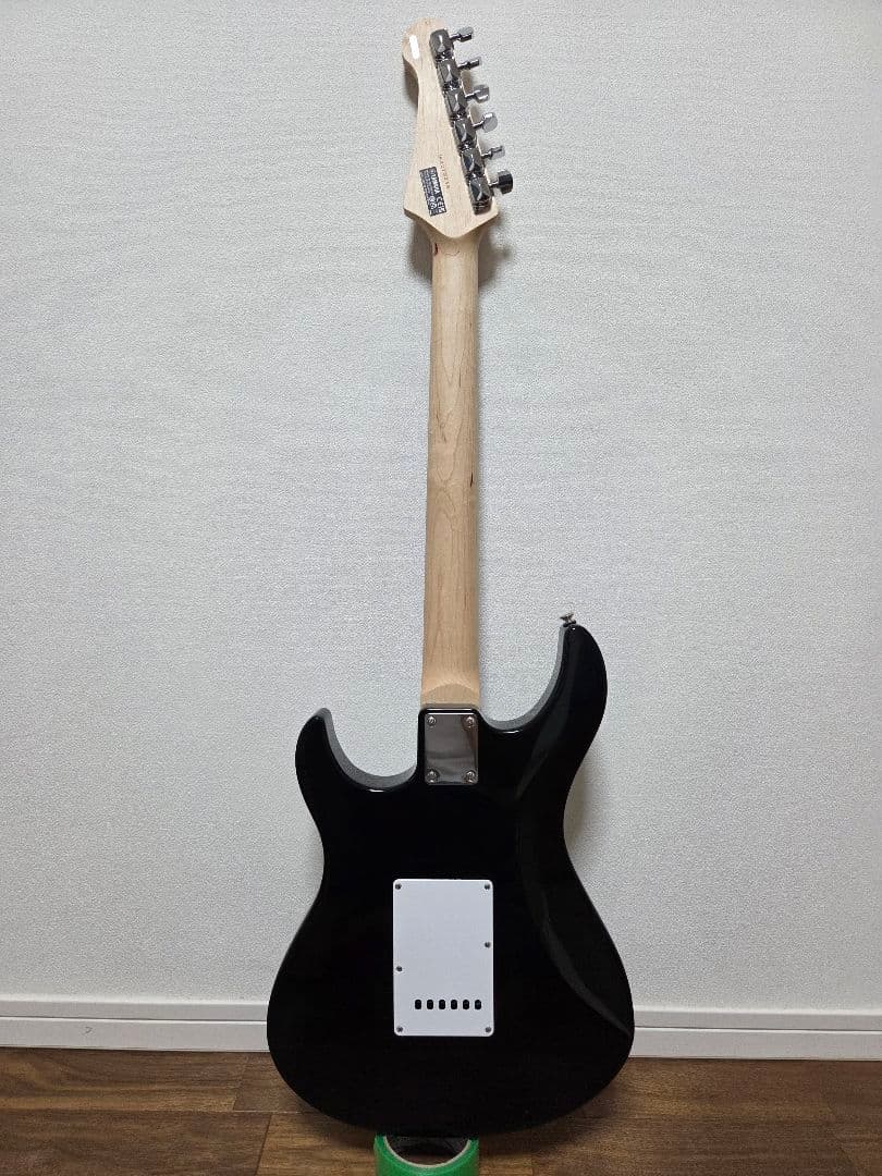 ギター YAMAHA PACIFICA012