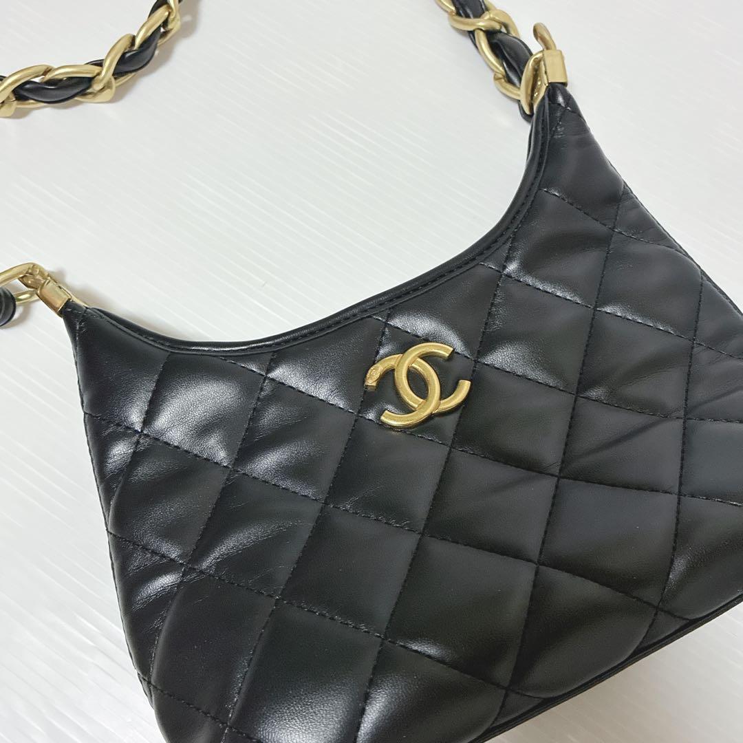 CHANEL シャネル　ノベルティ　バッグ　ブラック　ゴールドチェーン
