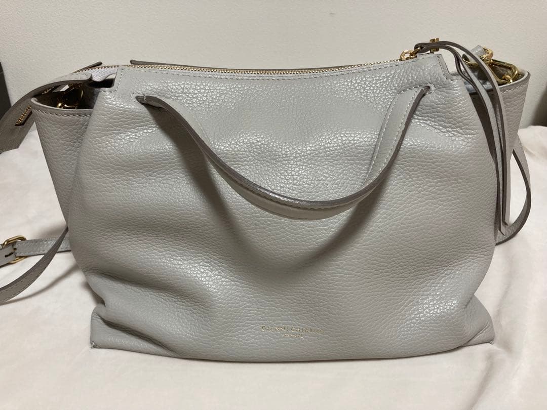 ジャンニキアリーニ オリガミM SILICE