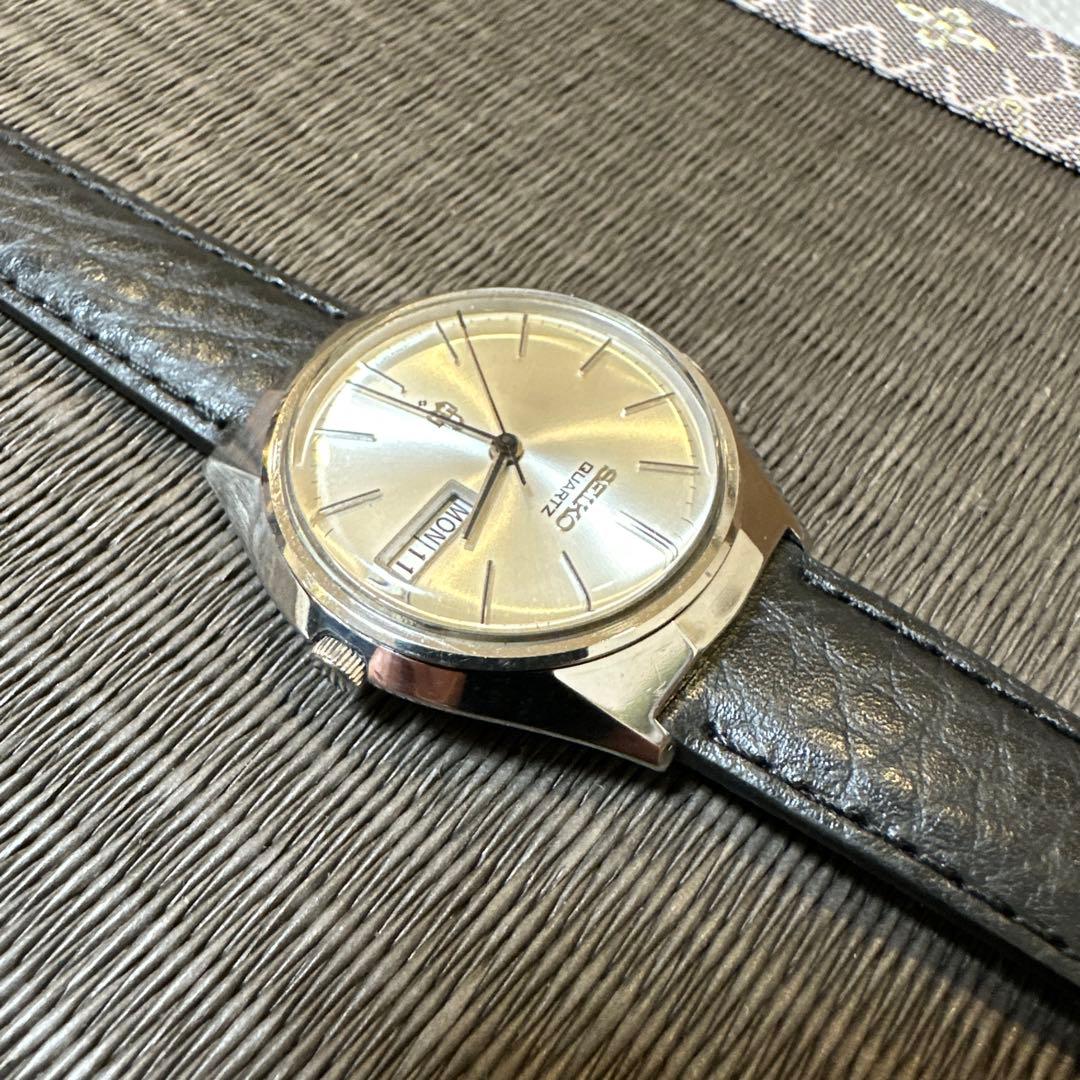 SEIKO クォーツ 腕時計 稼動品　3803 美品