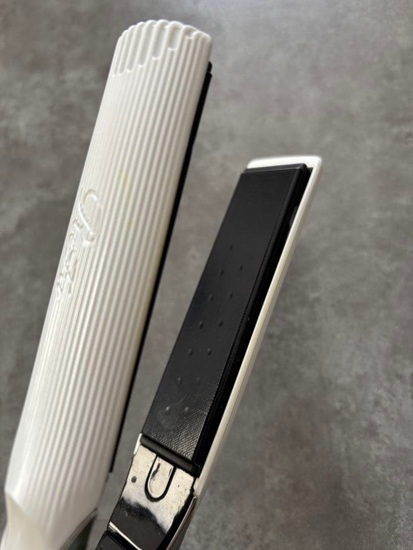 【⭐️箱不要¥500割引】MTG リファ　ReFaストレートヘアアイロン①