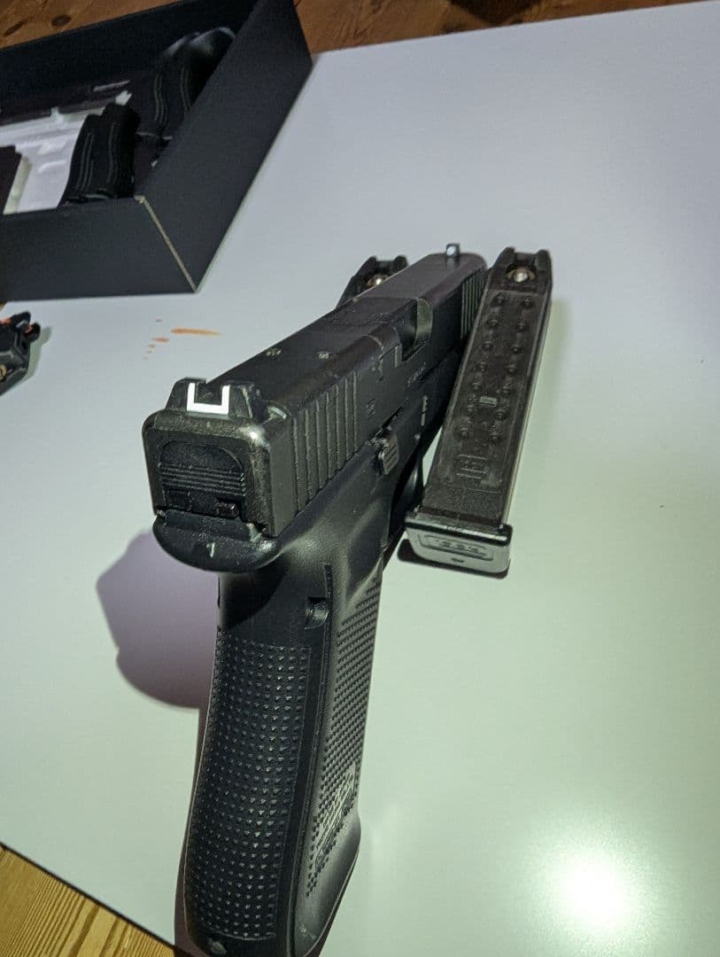 東京マルイグロック17gen5 ガスブローバック　付属品