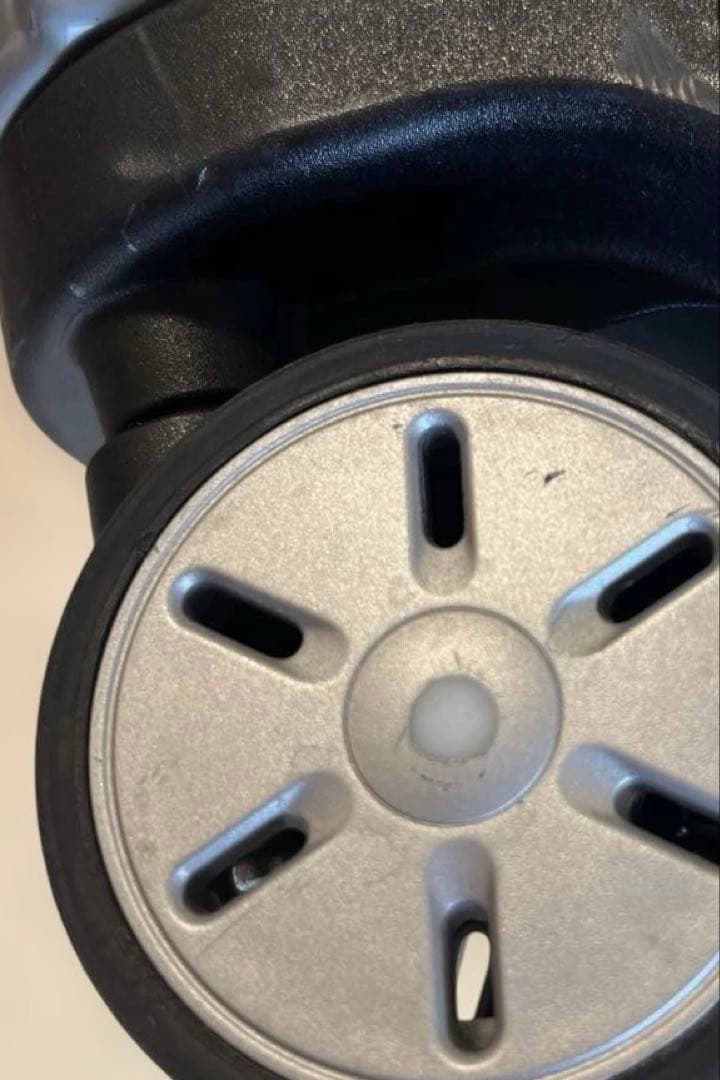 【美品】RIMOWA SALSA リモワ サルサ 63L 4輪 TSAロック付