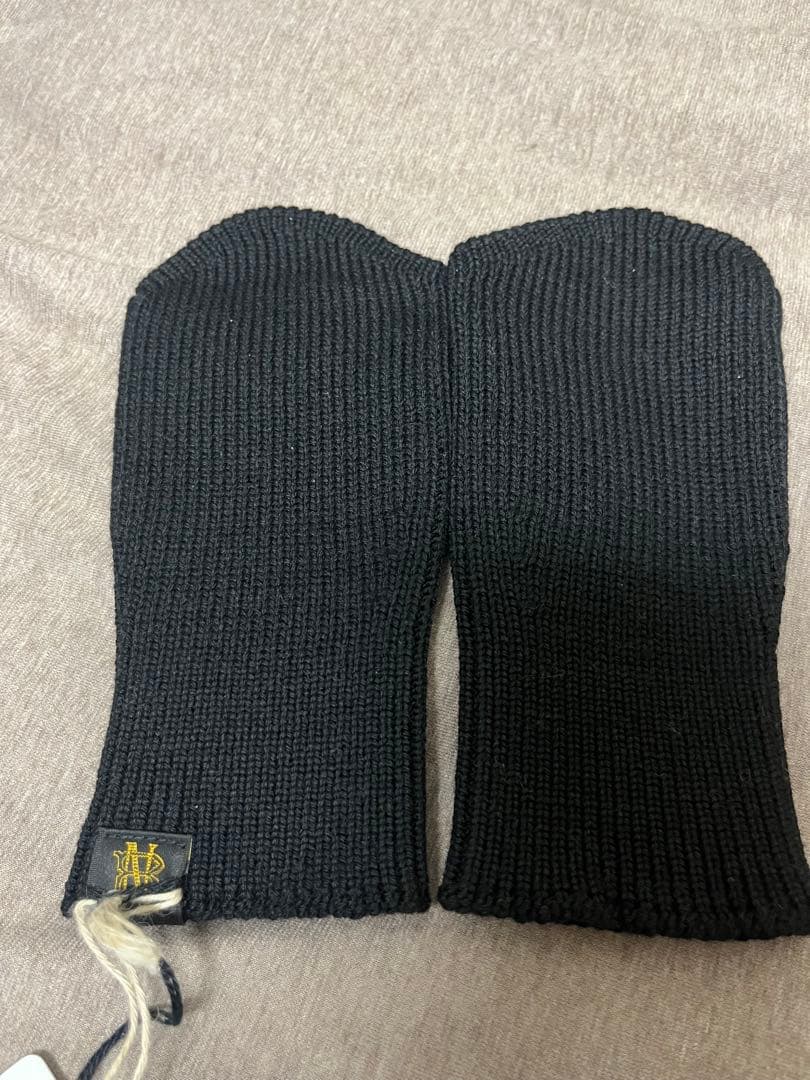 新品タグ付！⭐︎ BATONER バトナー　ソリッドウール　ハンドウォーマー　黒