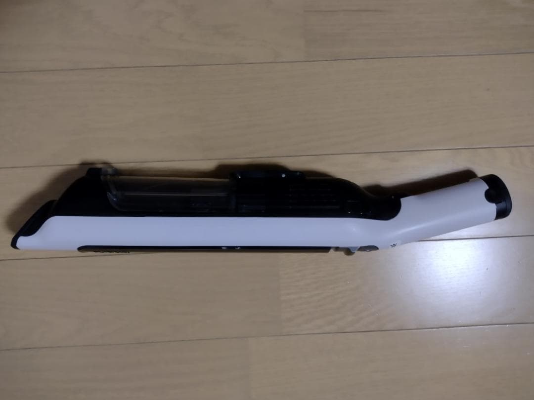 シャーク★コードレスクリーナー★CS300JWH★バッテリー新品と同等★1