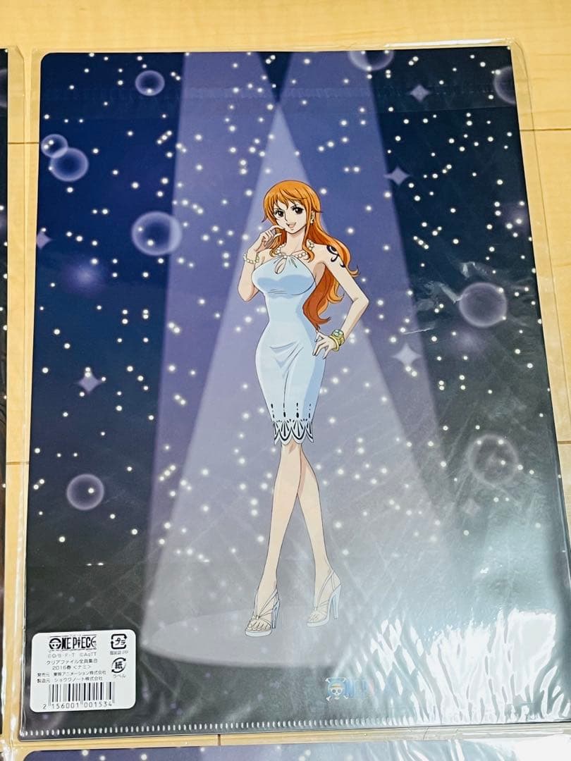 ワンピースタワー 限定 2016 春 クリアファイル ルフィ ゾロ ロビン ナミ