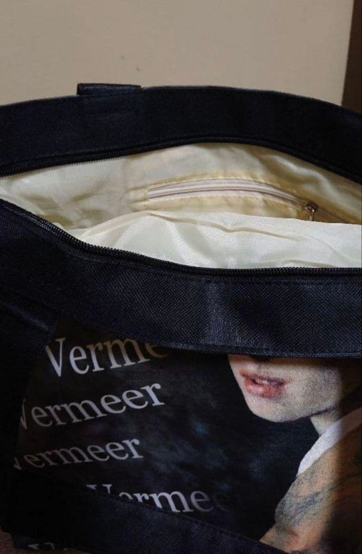 【＊稀少＊】美術展グッズ☆フェルメール☆真珠の耳飾りの少女《全面プリント》